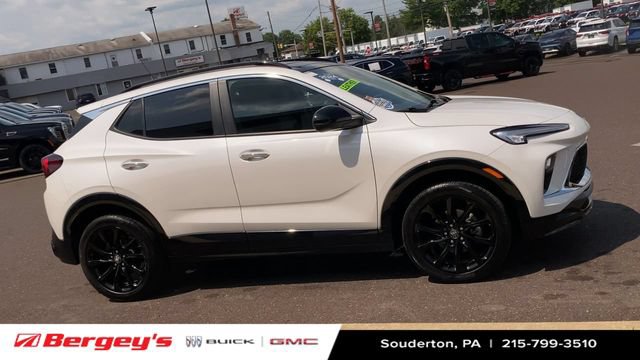 Certified 2024 Buick Encore GX Sport Touring w/ Experience Buick Package AWD/4WD image 11