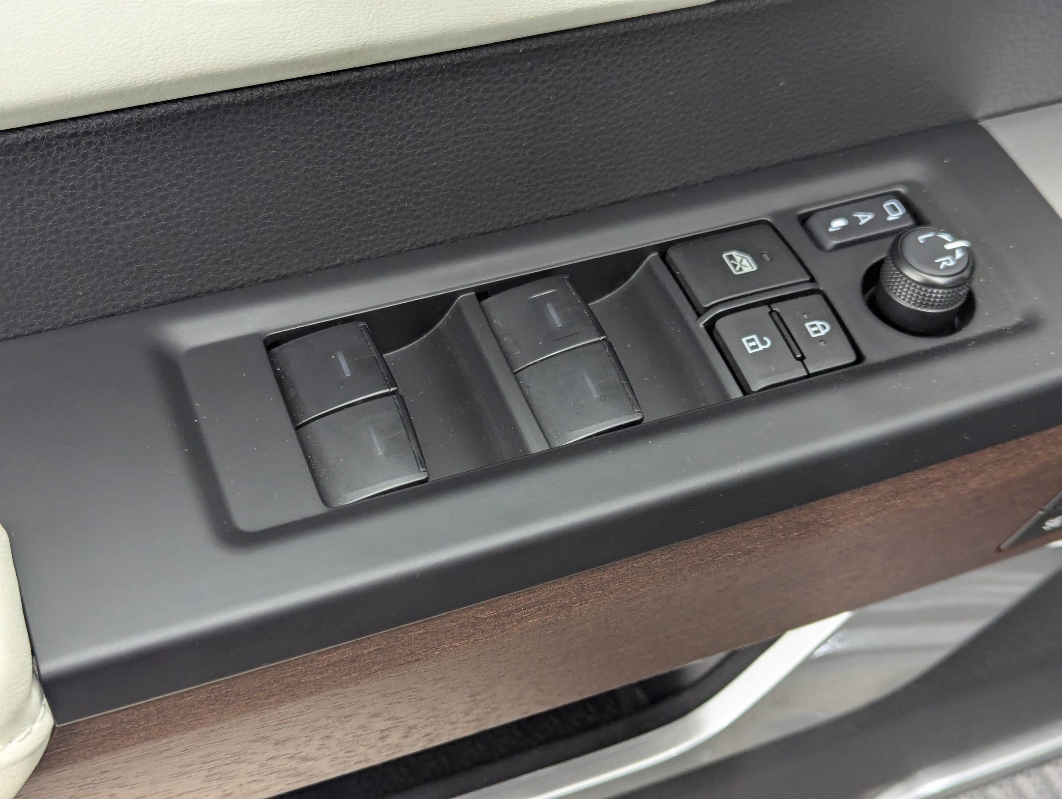 Used 2024 Toyota Sequoia Capstone image 24