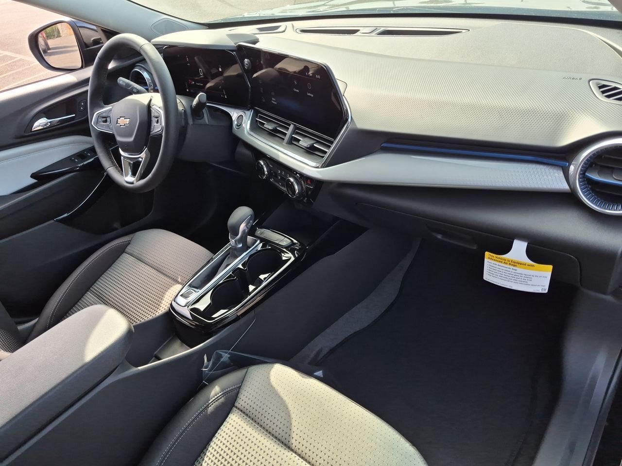 New 2026 Chevrolet Trax LT w/ Driver Confidence Package FWD image 29