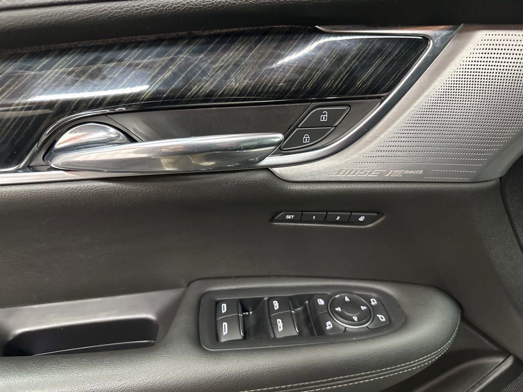 Used 2020 Cadillac XT6 Premium Luxury AWD/4WD image 19