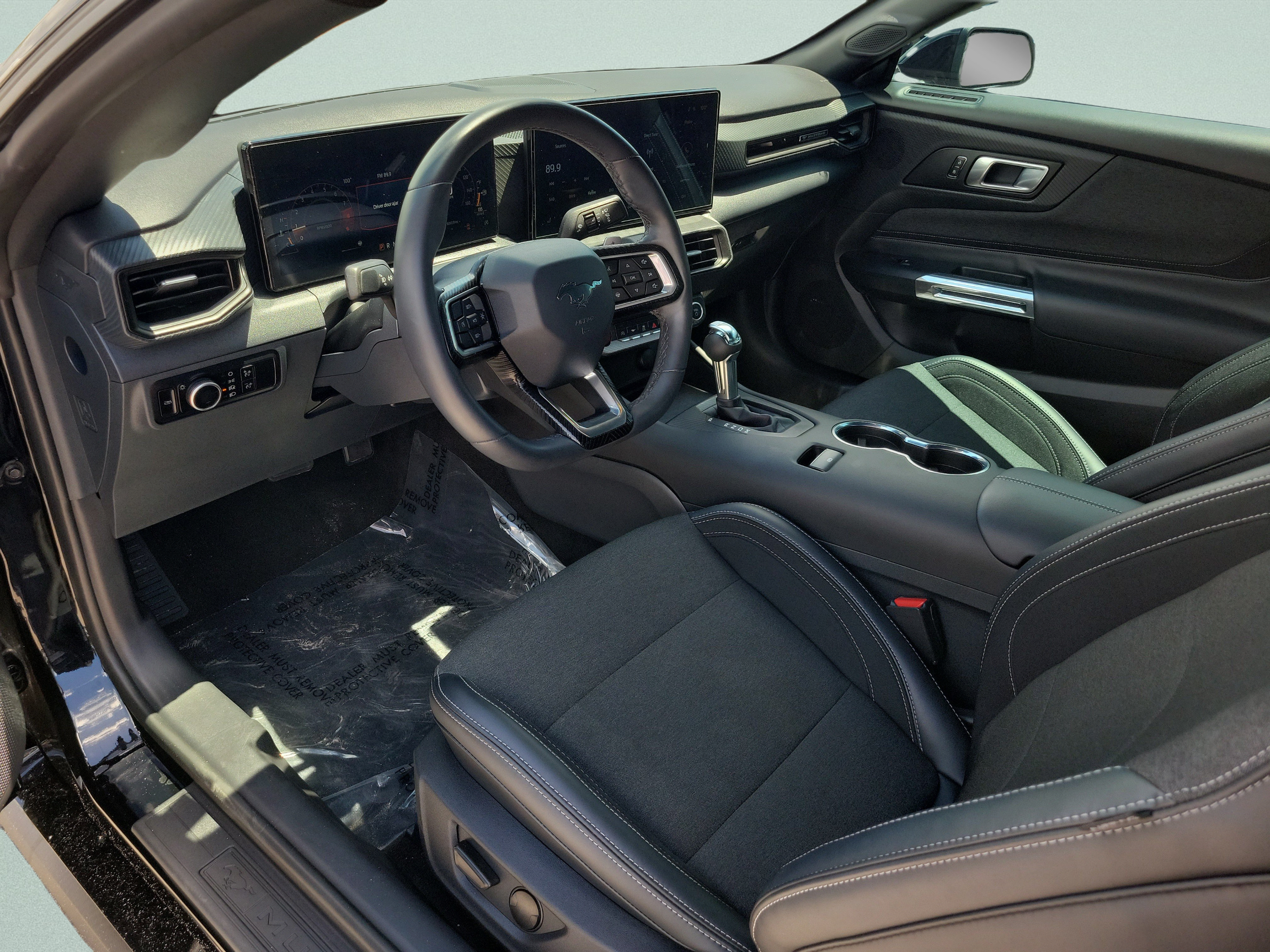Used 2025 Ford Mustang GT RWD image 11