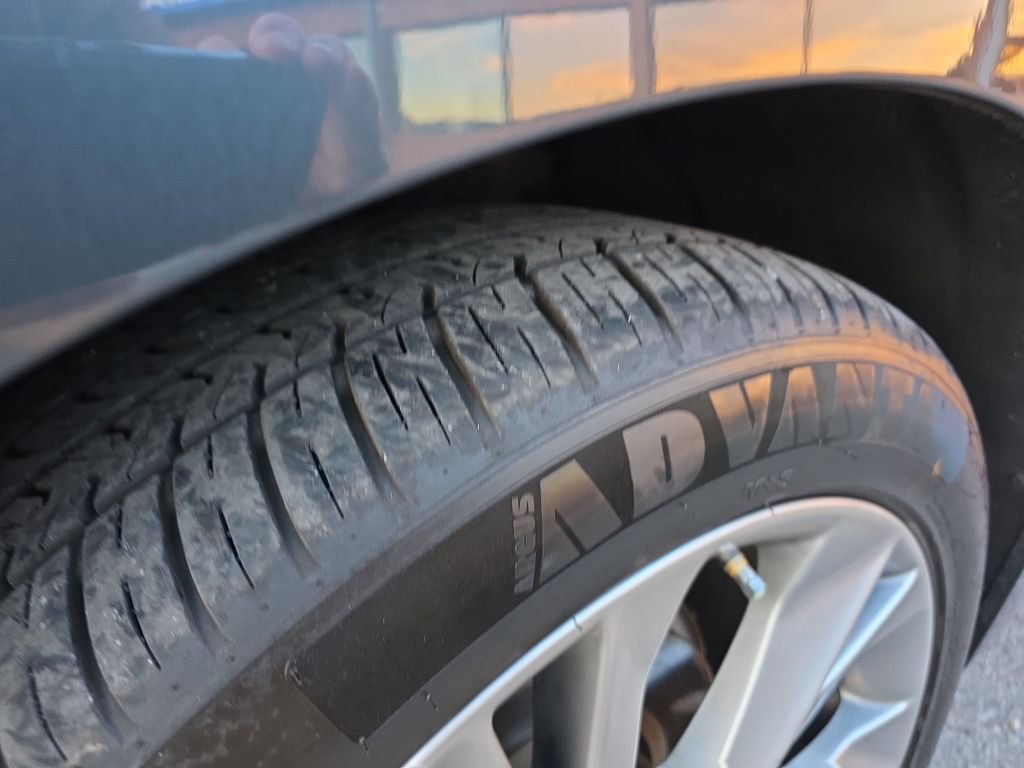 Used 2020 Chevrolet Blazer Premier image 31