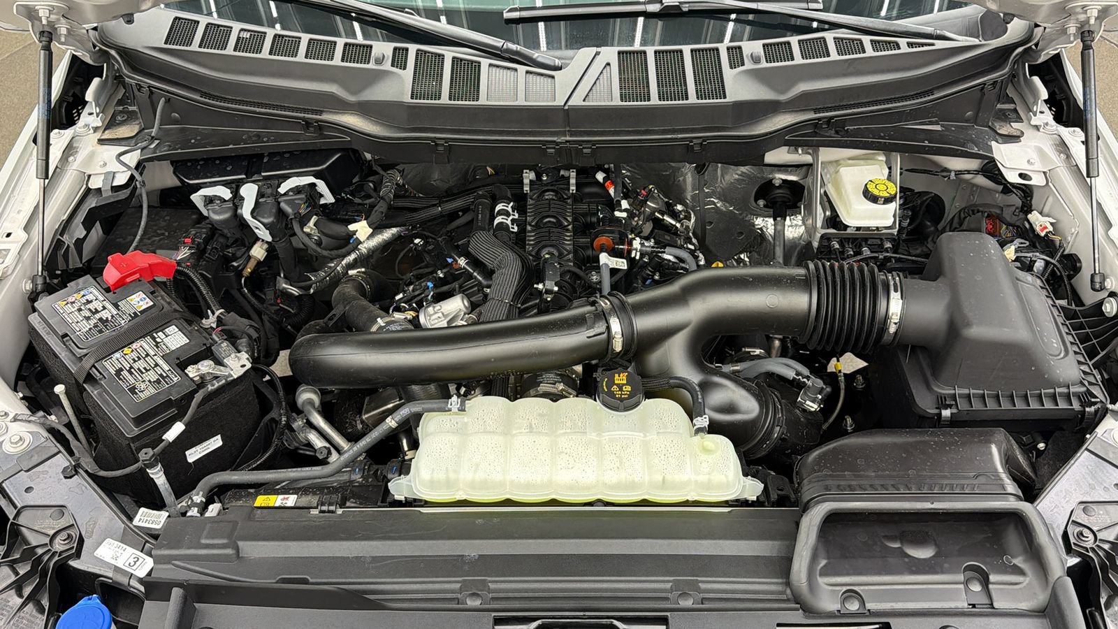 Used 2026 Ford F150 Lariat AWD/4WD image 16