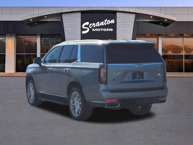 Used 2023 Cadillac Escalade Premium Luxury AWD/4WD image 3
