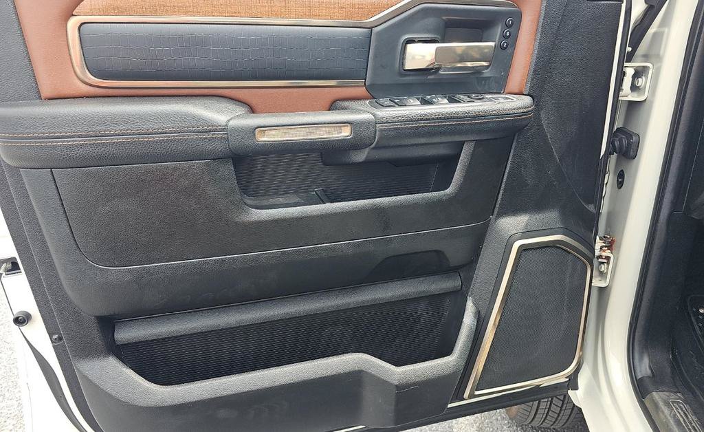 Used 2019 RAM 3500 Limited w/ Max Tow Package AWD/4WD image 11