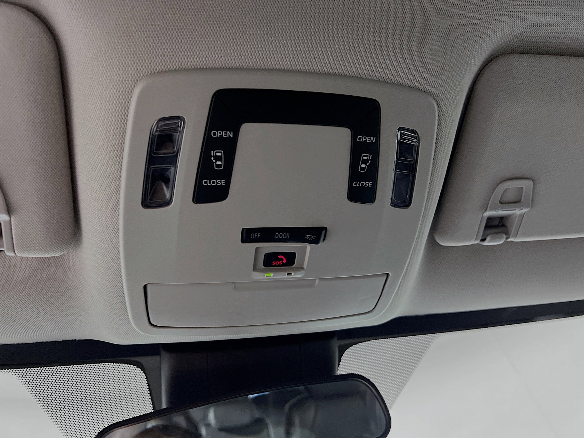 Used 2023 Toyota Sienna LE image 21