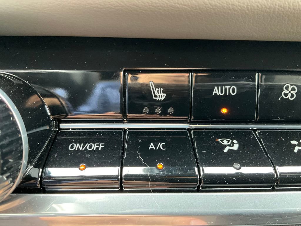 Used 2025 Chevrolet Equinox LT w/ Convenience Package II AWD/4WD image 10