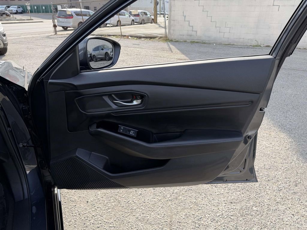 Used 2023 Honda Accord Touring image 12