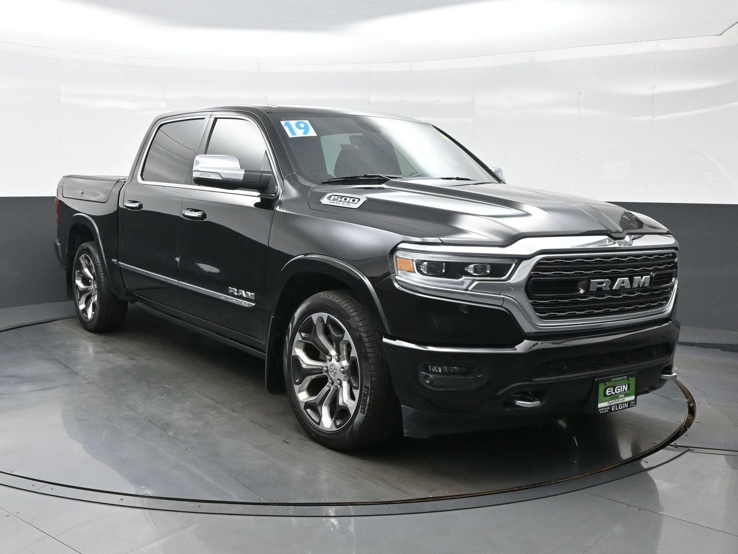 Used 2019 RAM 1500 Limited AWD/4WD image 11