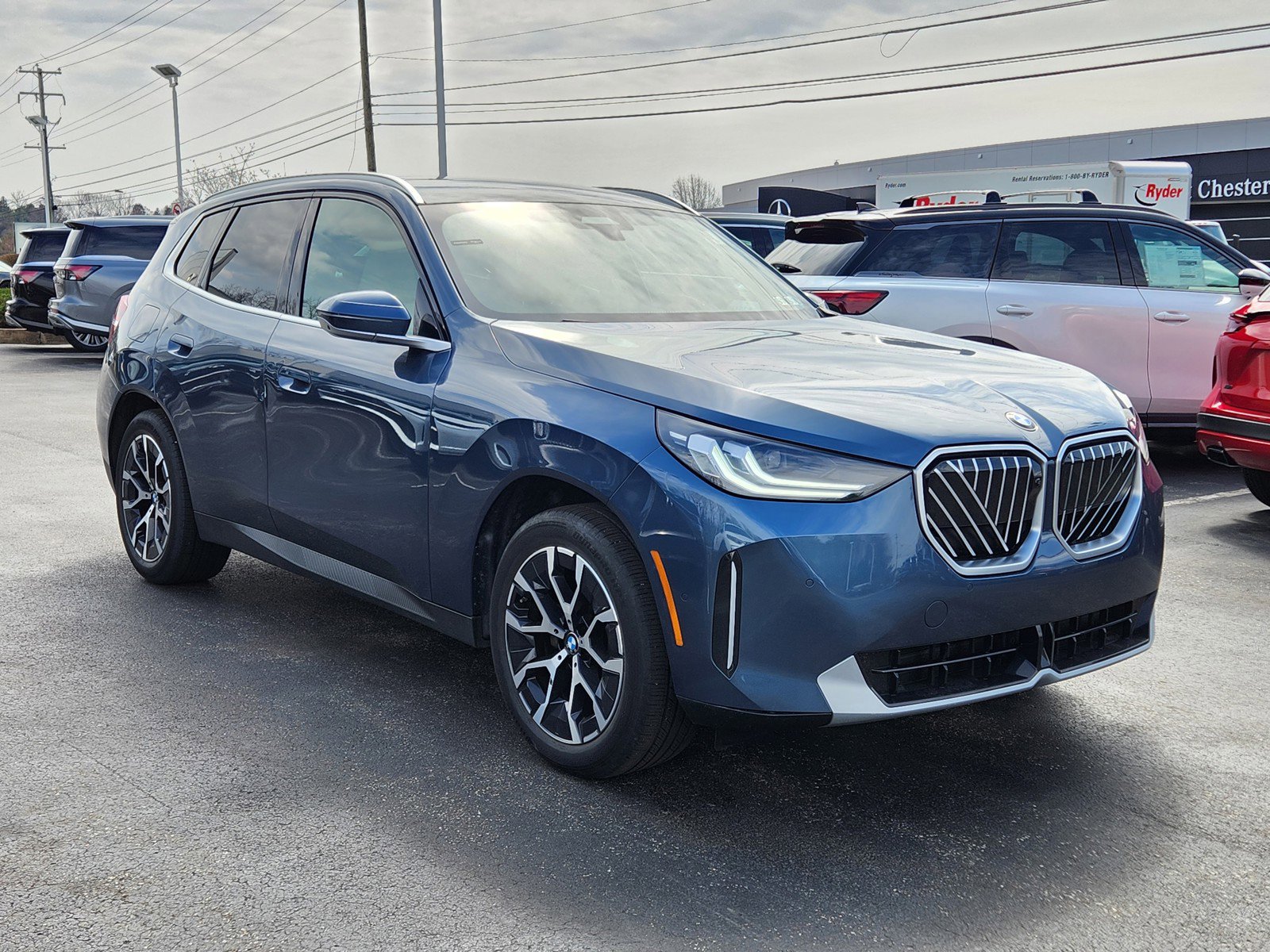 Used 2025 BMW X3 xDrive30 w/ Premium Package AWD/4WD image 2