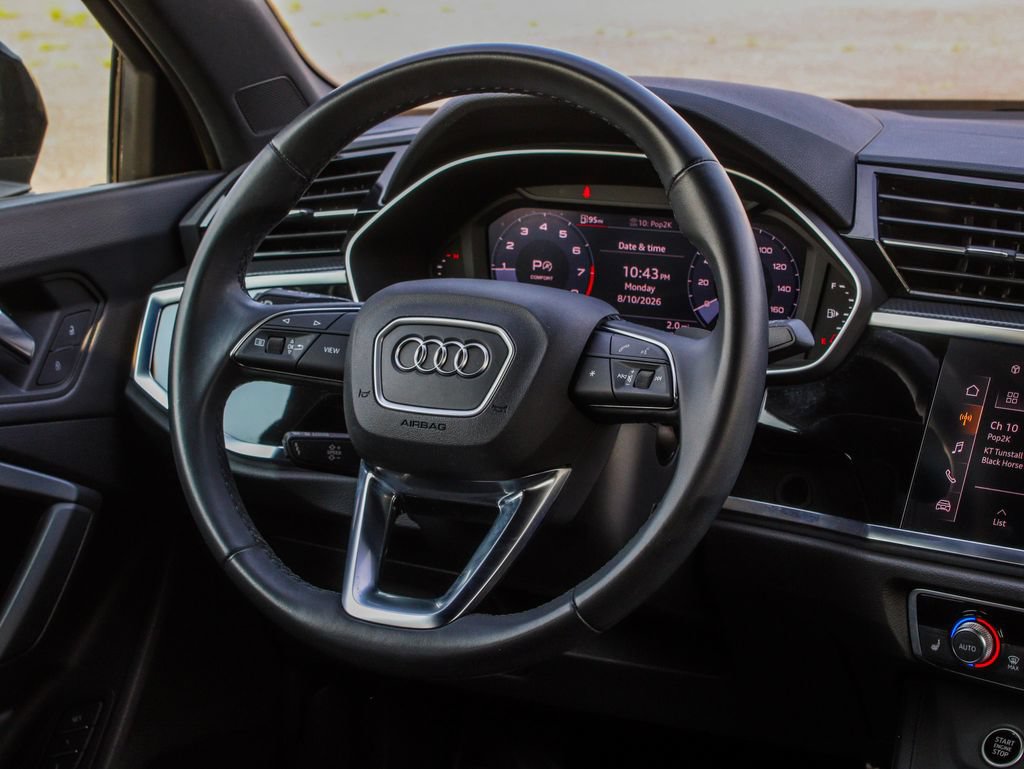 Used 2023 Audi Q3 2.0T Premium w/ Black Optic Sport Package AWD/4WD image 39