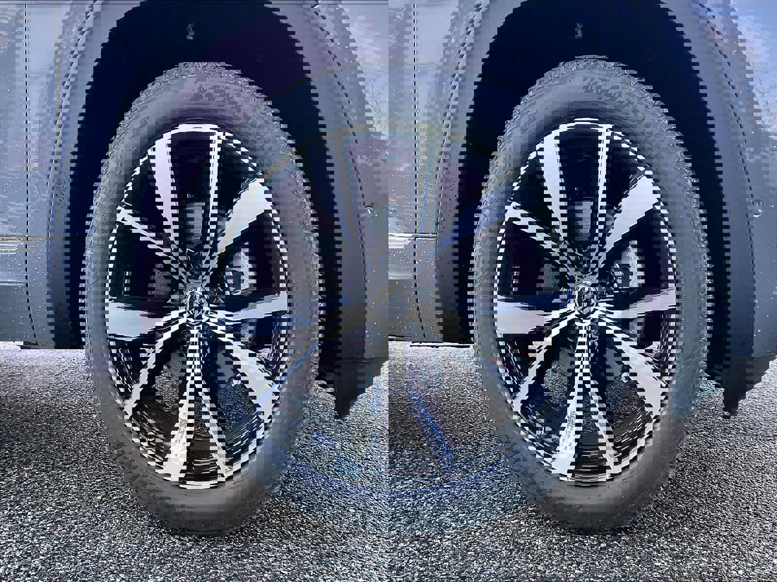 New 2026 Volkswagen Atlas Cross Sport SEL Premium R-Line image 8