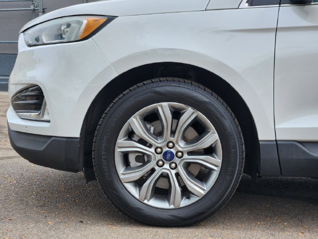 Used 2021 Ford Edge Titanium AWD/4WD image 8