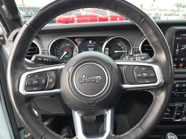 Used 2023 Jeep Wrangler Unlimited Sahara w/ Cold Weather Group image 16