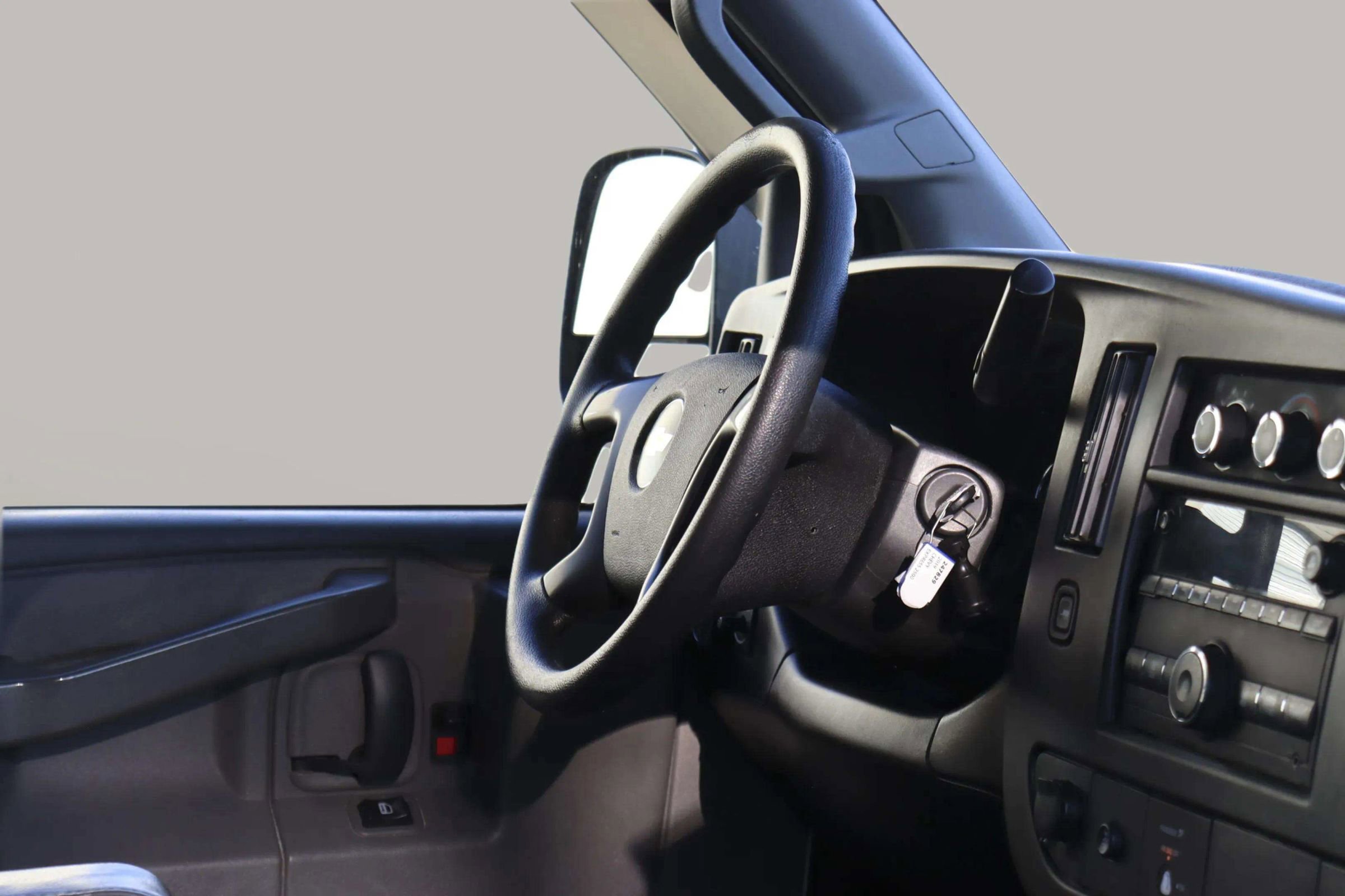 Used 2016 Chevrolet Express 2500 image 33