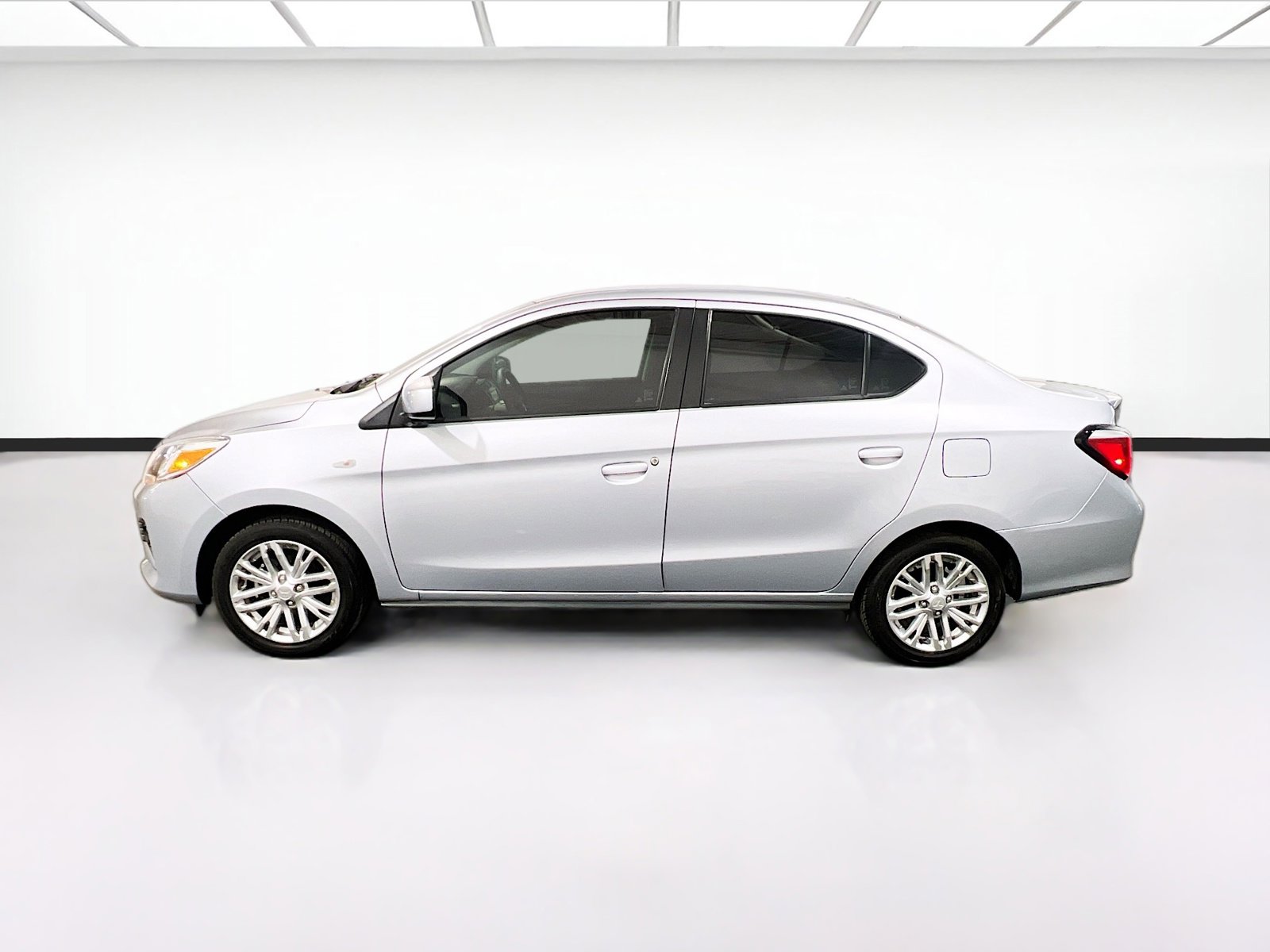 Used 2024 Mitsubishi Mirage G4 LE FWD image 21