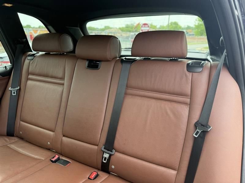 Used 2012 BMW X5 xDrive35i image 16