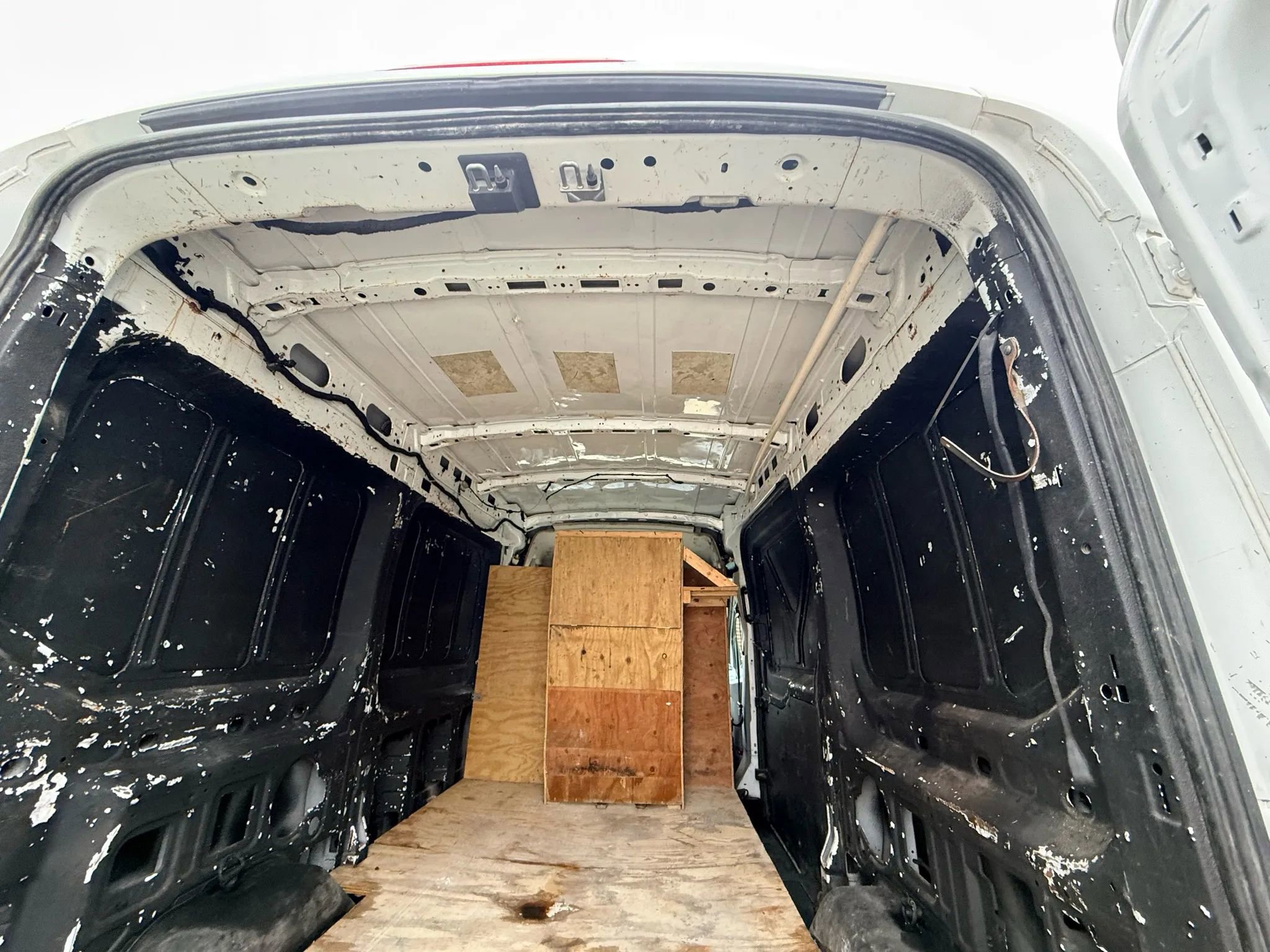 Used 2015 Ford Transit 250 130 Medium Roof image 18