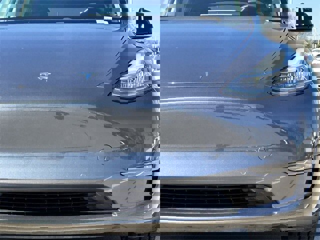 Used 2020 Tesla Model Y Long Range image 9