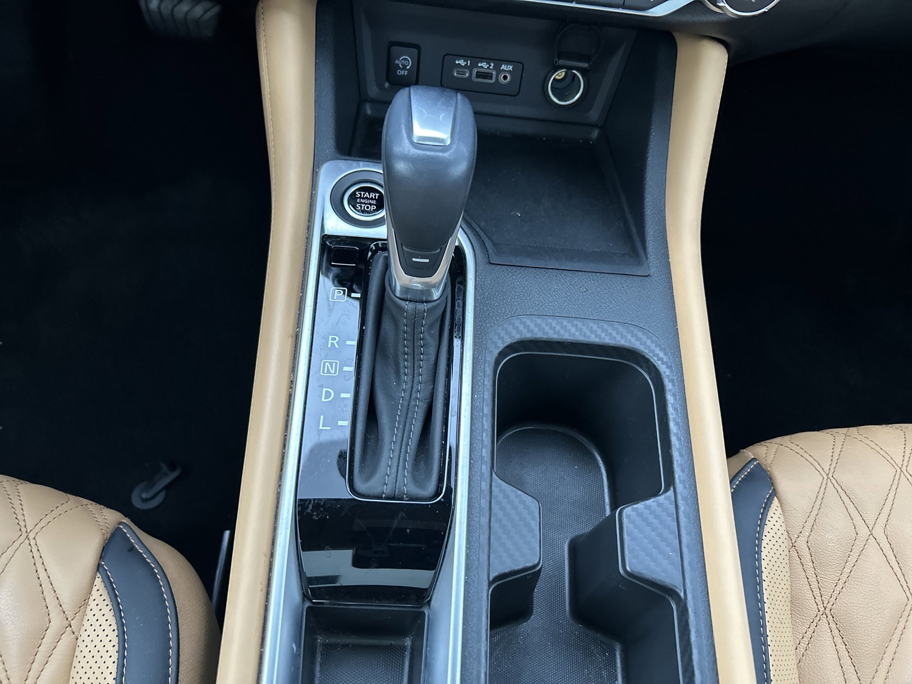 Used 2025 Nissan Sentra SV w/ SV Premium Package image 18