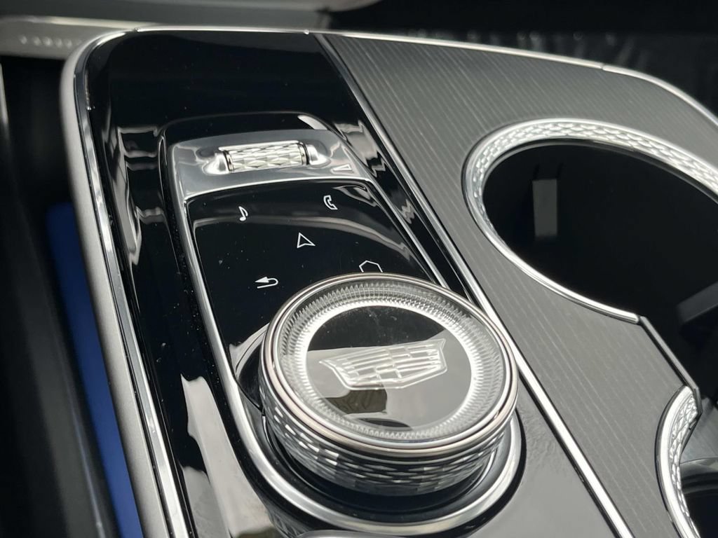 Certified 2024 Cadillac Lyriq Luxury RWD image 34