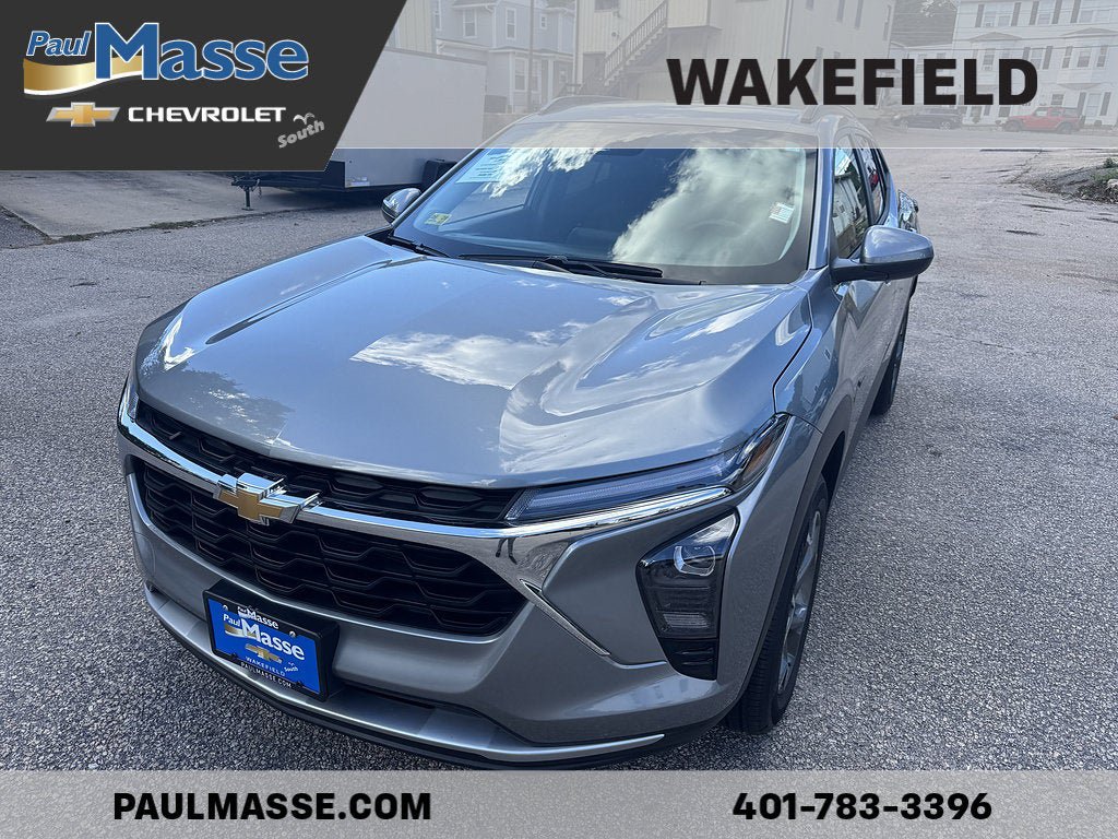 Certified 2026 Chevrolet Trax LT w/ Driver Confidence Package FWD image 3