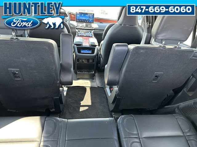 Used 2022 Lincoln Navigator Reserve w/ Equipment Group 201A image 13