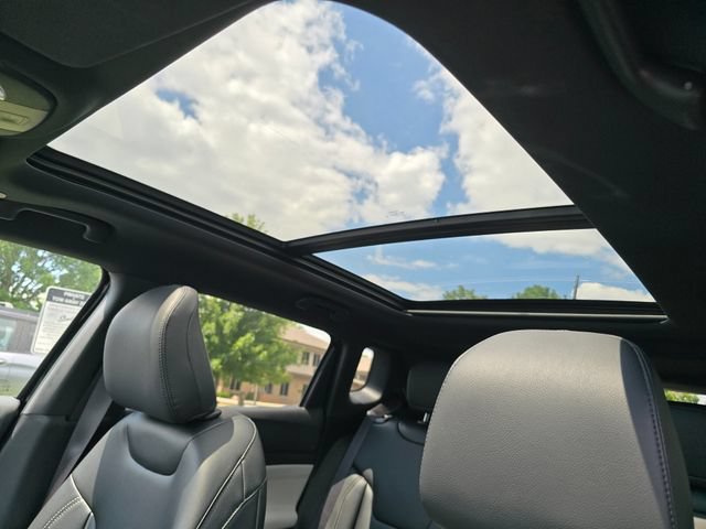 New 2026 Jeep Compass Limited w/ Sun, Sound & Navigation Group AWD/4WD image 6