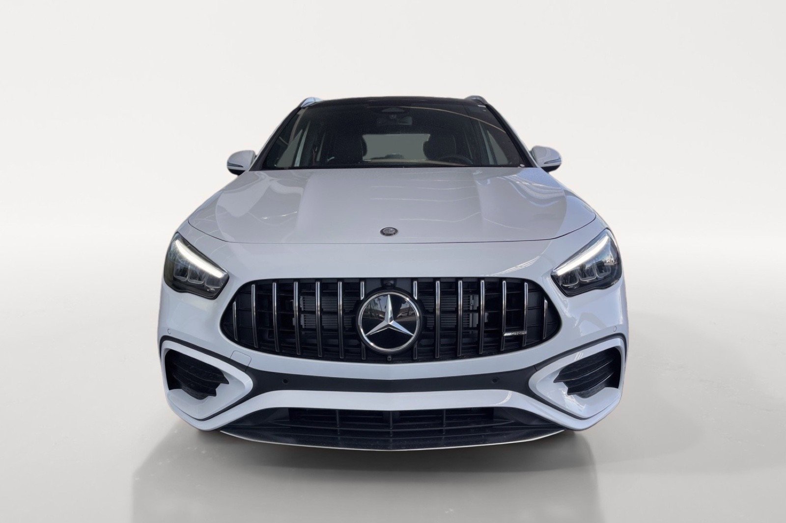 New 2025 Mercedes-Benz GLA 35 AMG 4MATIC image 11