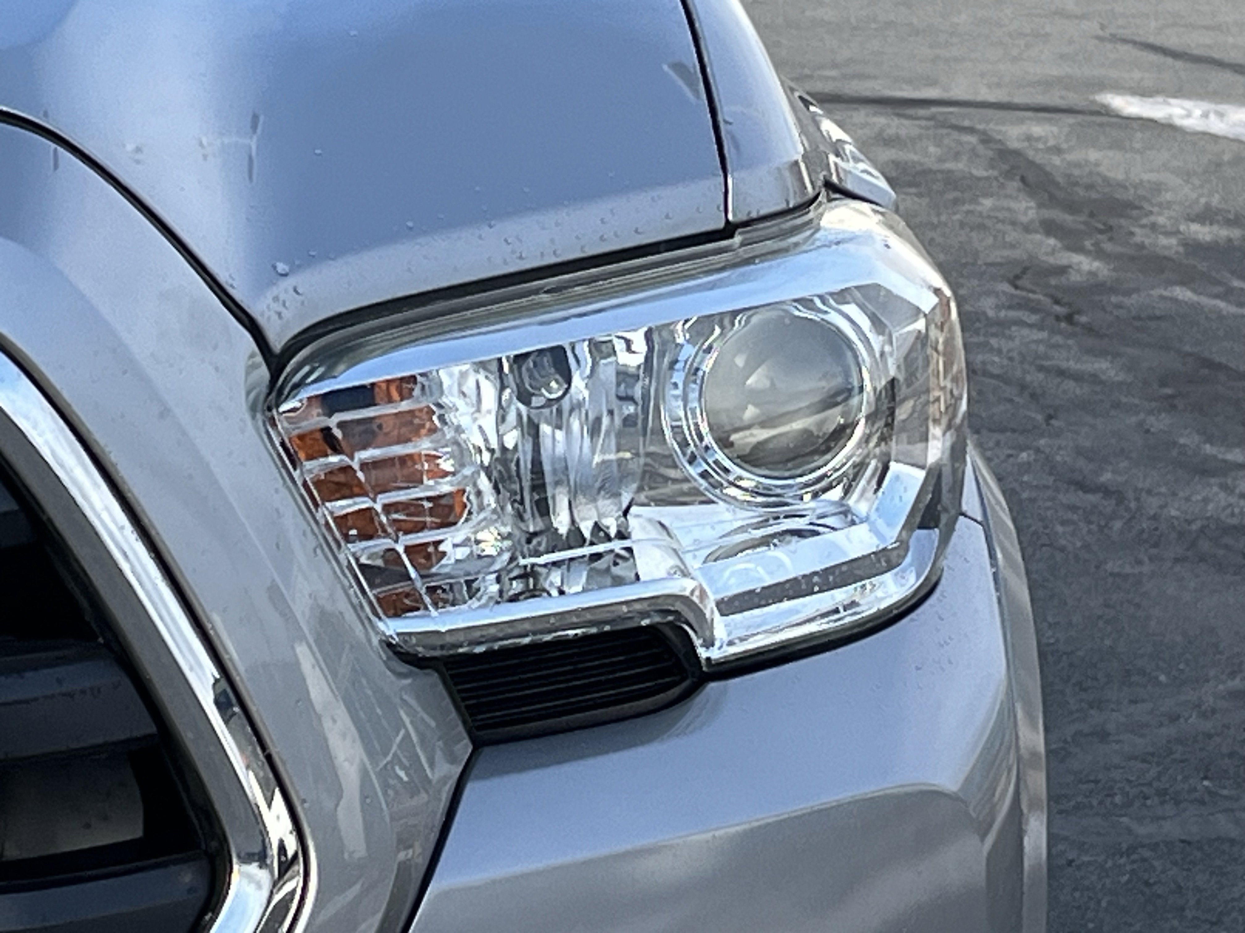 Used 2019 Toyota Tacoma SR5 image 10