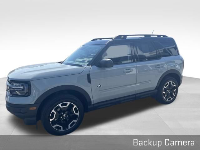Used 2023 Ford Bronco Sport Outer Banks w/ Tech Package AWD/4WD image 6
