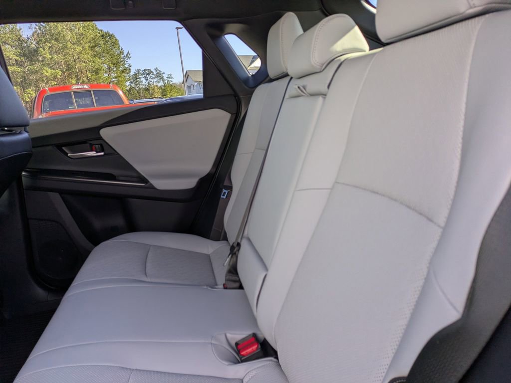 New 2026 Subaru Solterra Premium w/ Premium Convenience Package image 10