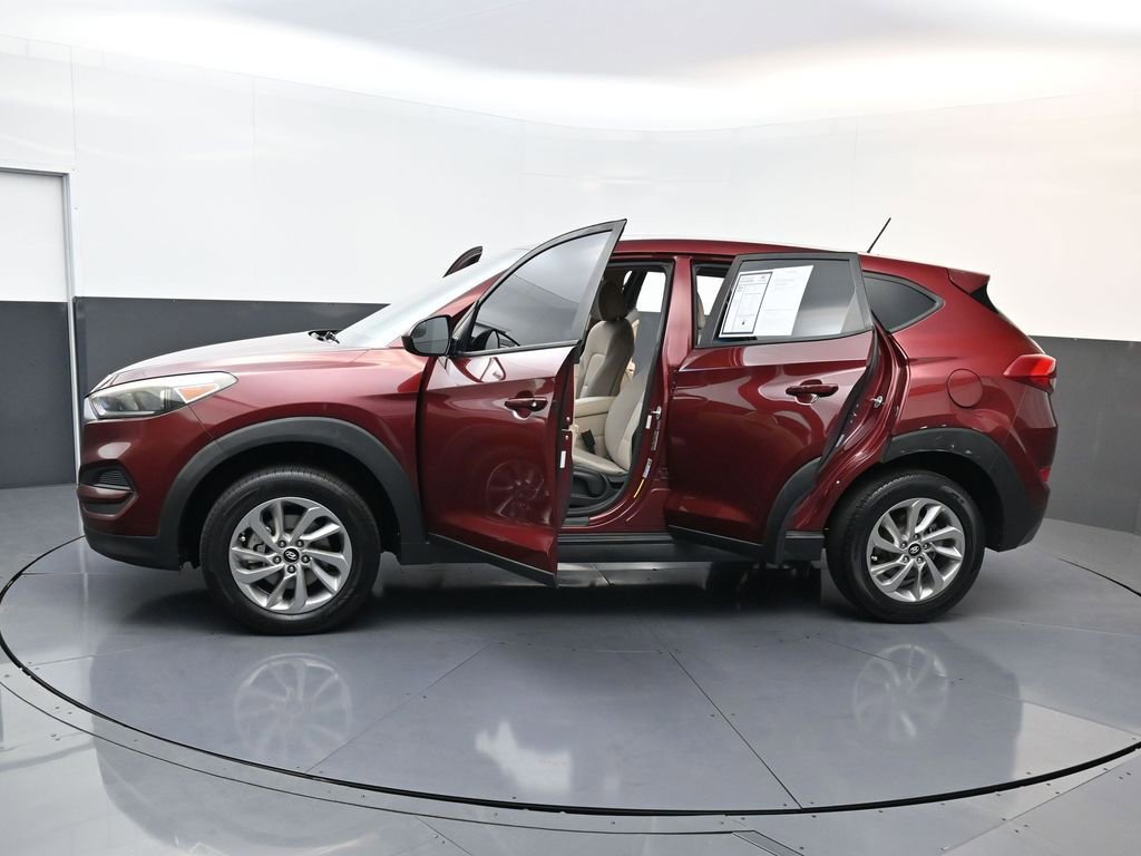 Used 2017 Hyundai Tucson SE image 37