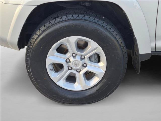 Certified 2021 Toyota 4Runner SR5 Premium w/ Moonroof Package AWD/4WD image 24