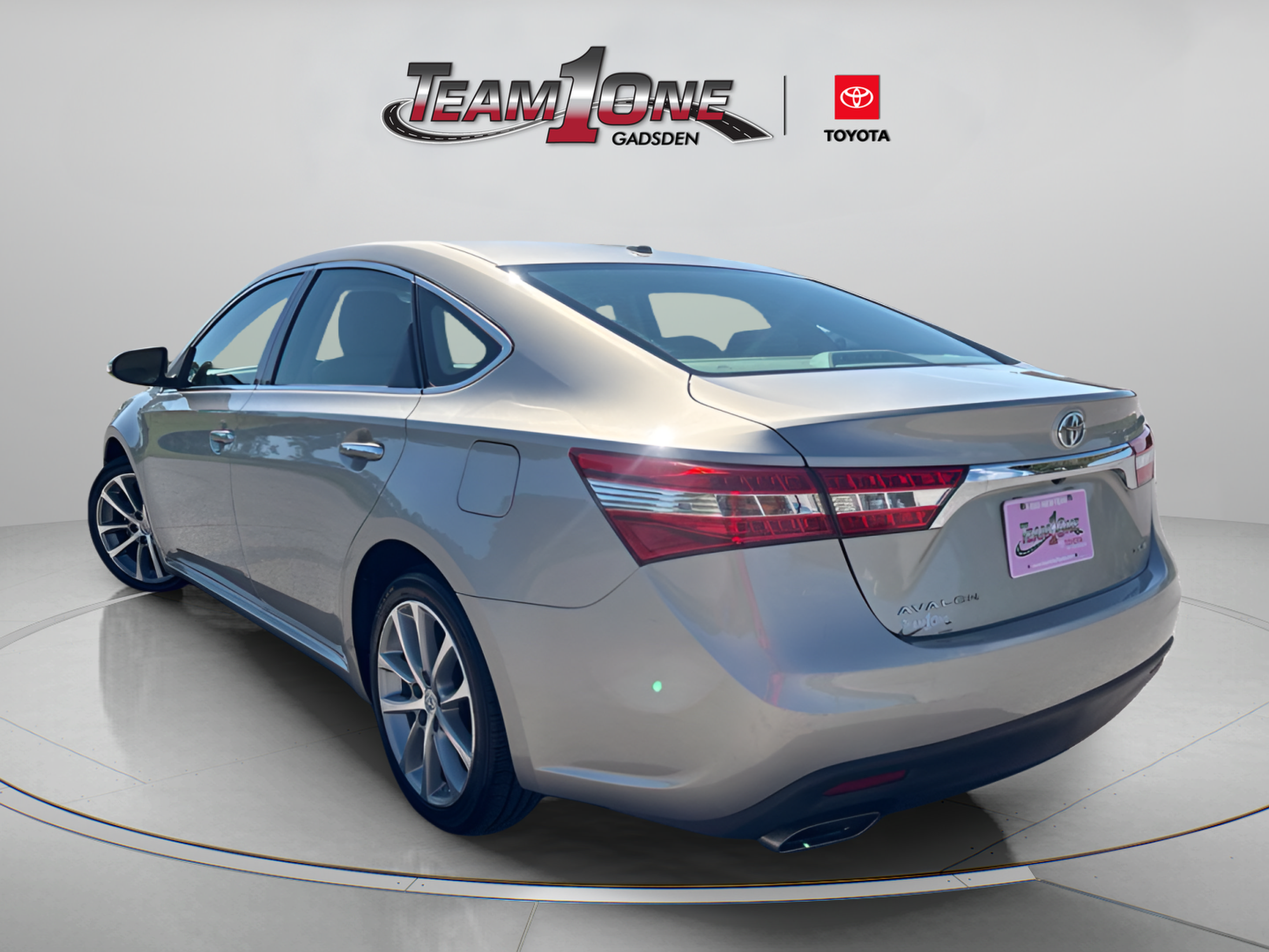 Used 2014 Toyota Avalon XLE Touring FWD image 5
