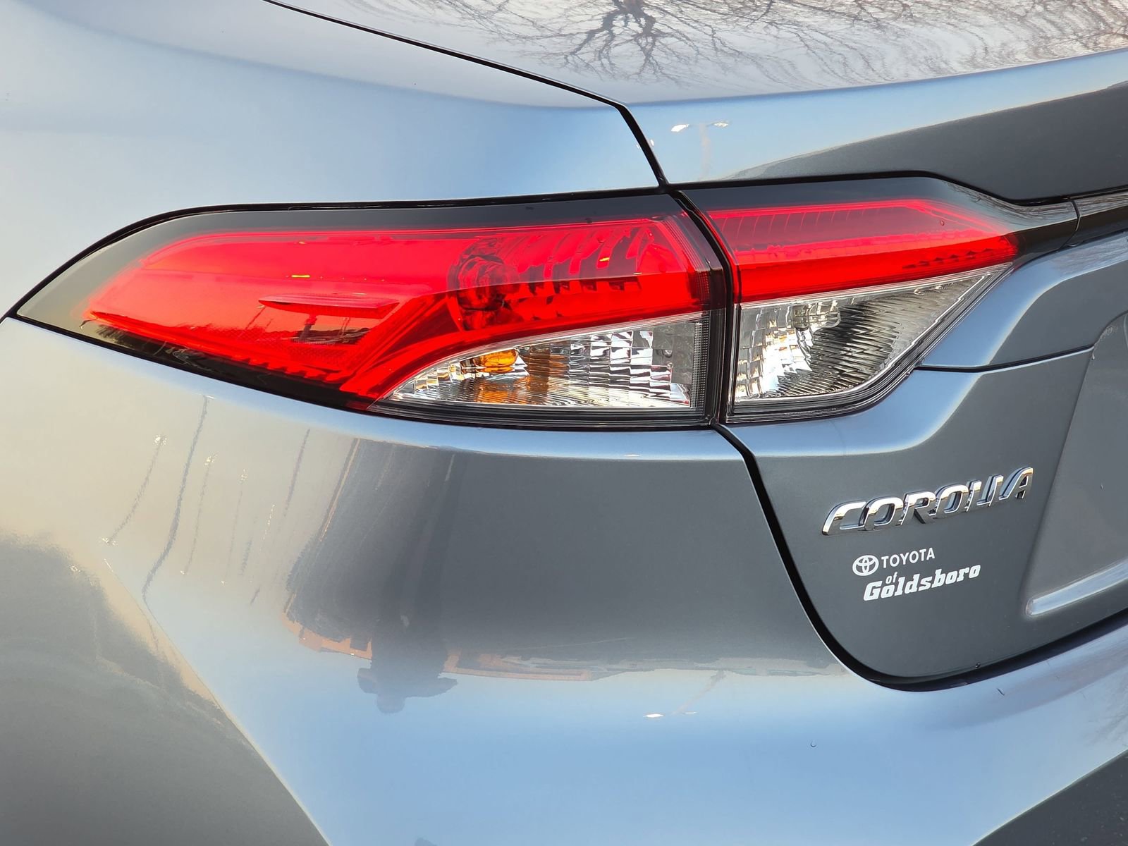 Used 2025 Toyota Corolla LE image 32