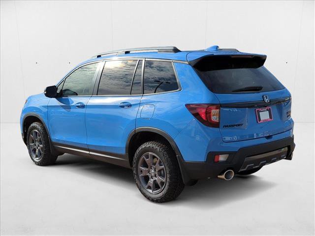Used 2024 Honda Passport TrailSport image 2