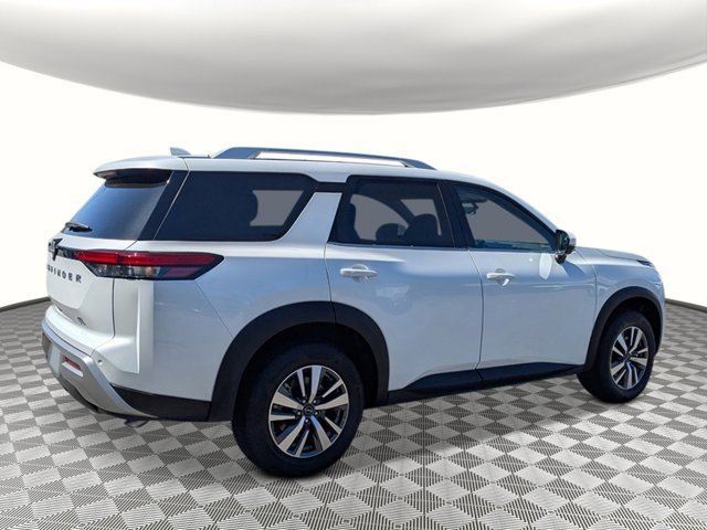 New 2025 Nissan Pathfinder SL image 5