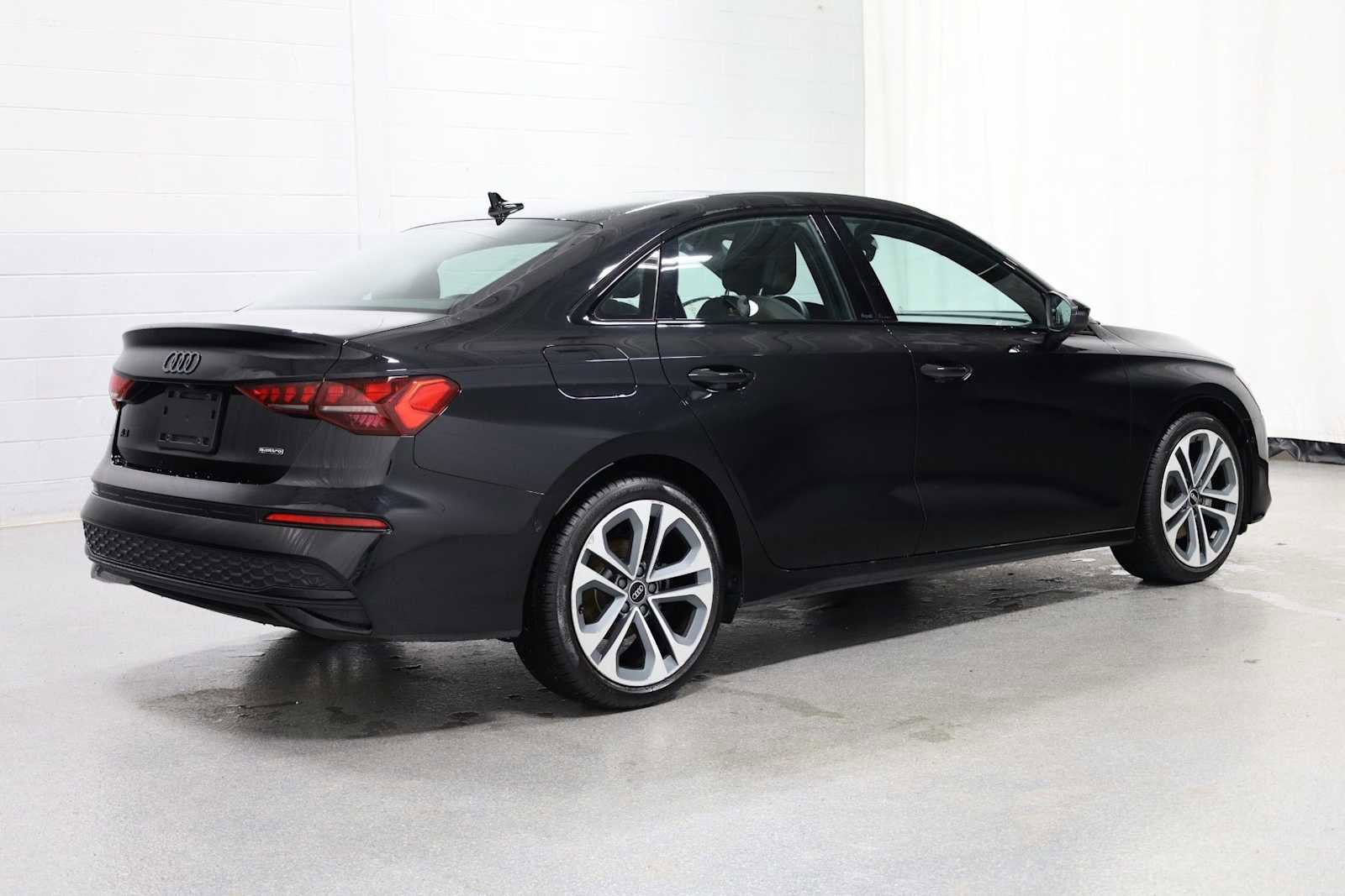 Used 2025 Audi A3 2.0T Premium w/ Black Optic Package image 9