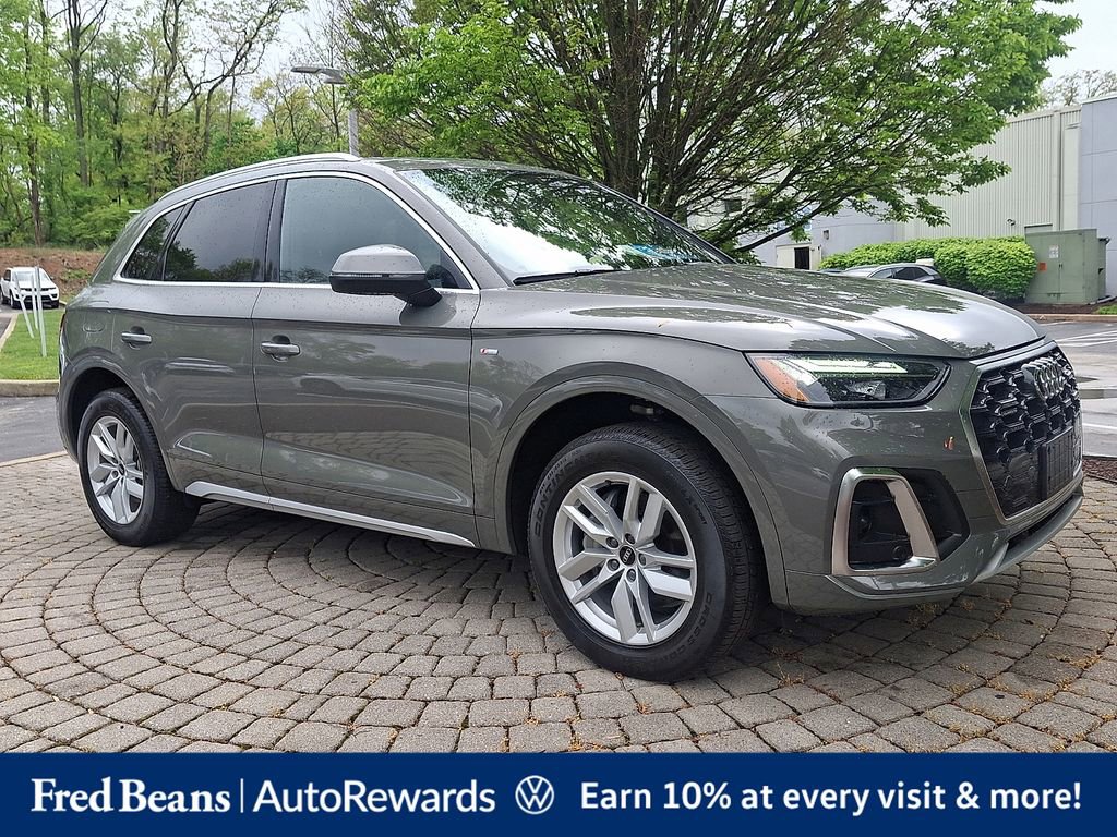 Used 2023 Audi Q5 2.0T Premium w/ Convenience Package AWD/4WD video 1