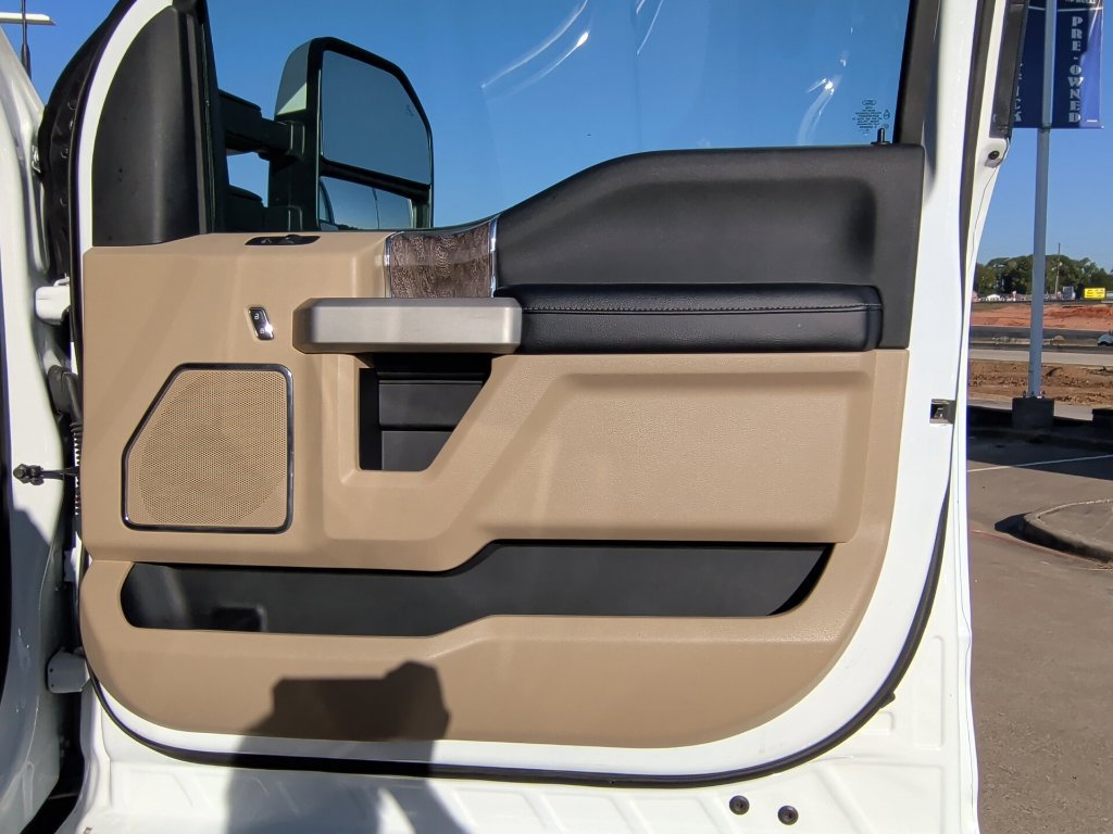 Certified 2019 Ford F250 Lariat w/ Lariat Ultimate Package AWD/4WD image 17
