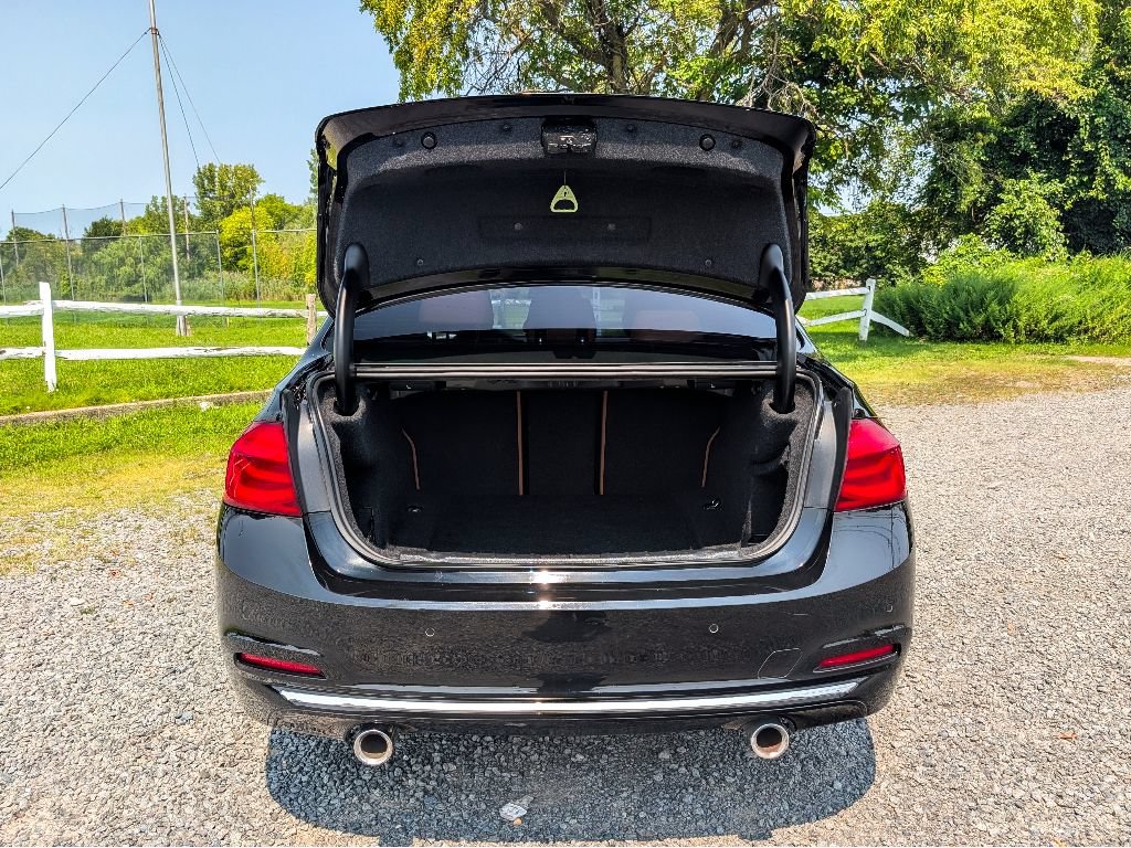 Used 2018 BMW 340i xDrive Sedan AWD/4WD image 7
