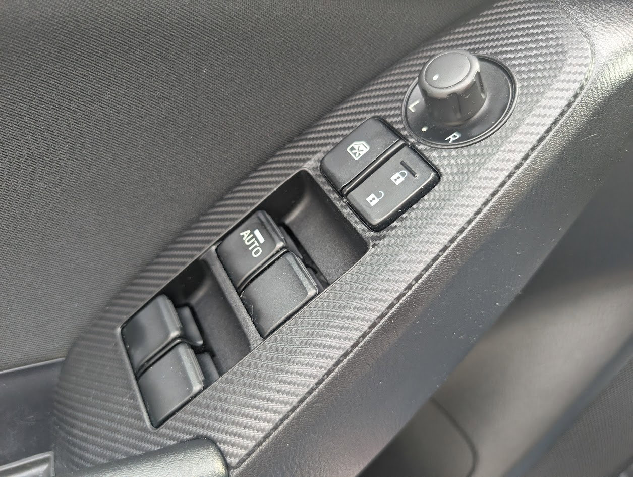 Used 2015 MAZDA MAZDA3 i Sport image 30