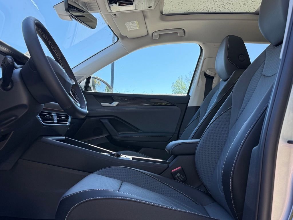 New 2026 Volkswagen Tiguan SE AWD/4WD image 30