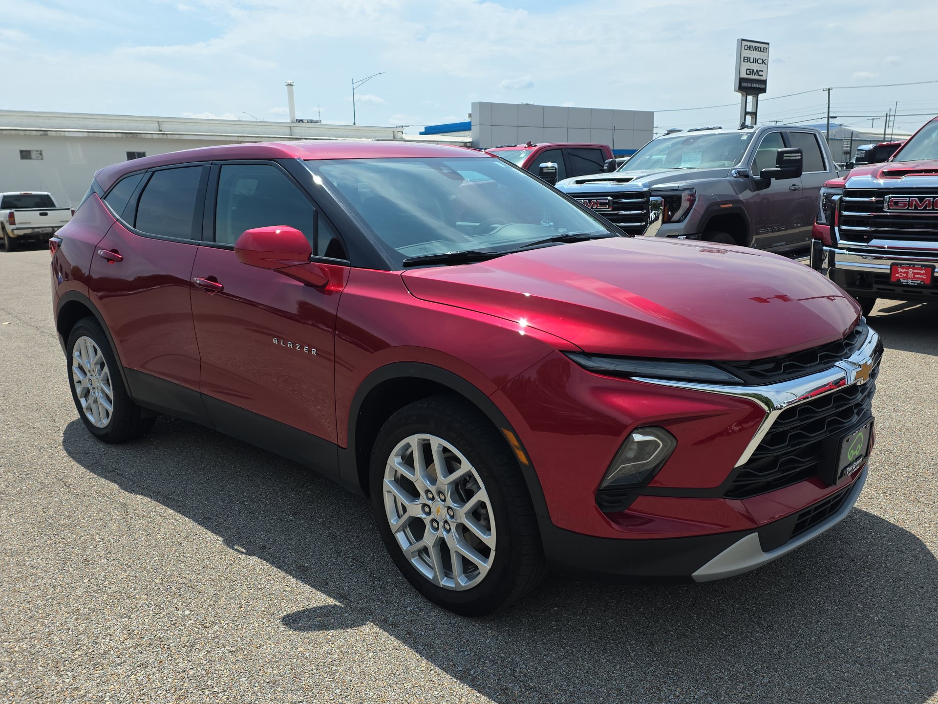 Certified 2024 Chevrolet Blazer LT w/ Driver Confidence Package FWD image 2