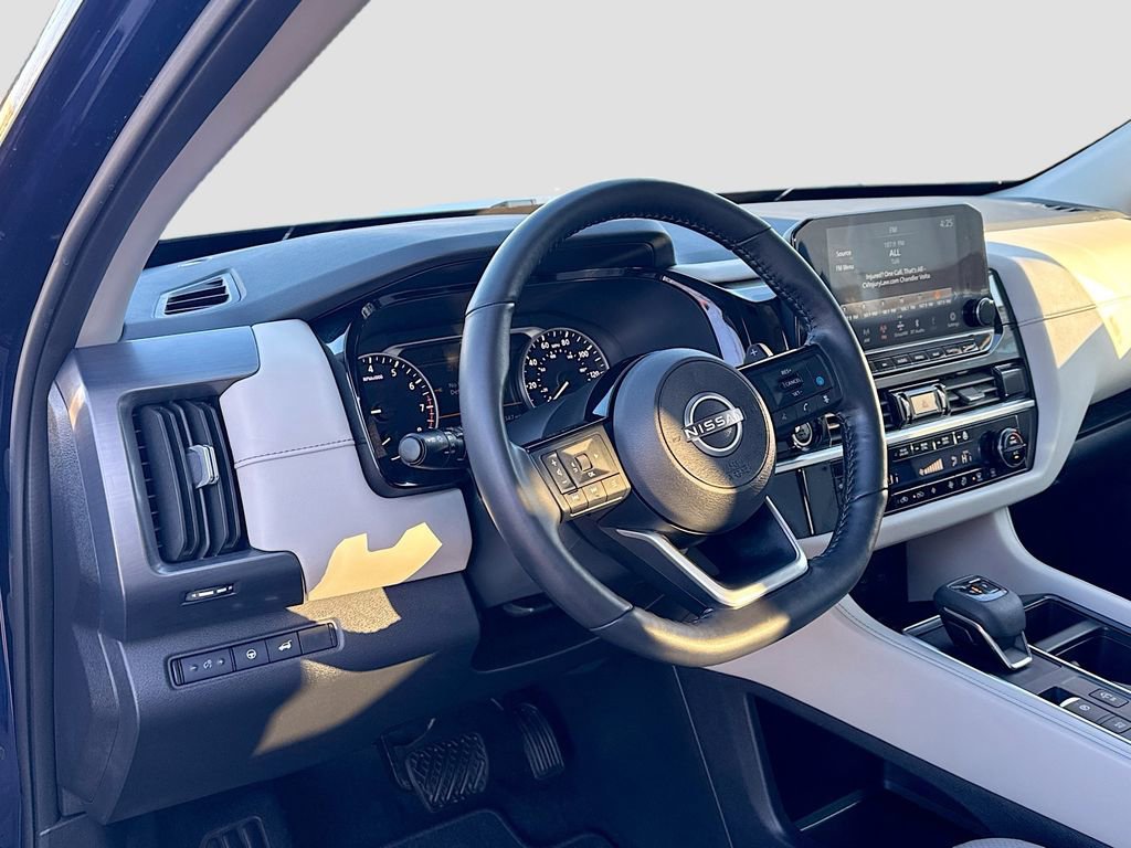 Used 2023 Nissan Pathfinder SL image 20