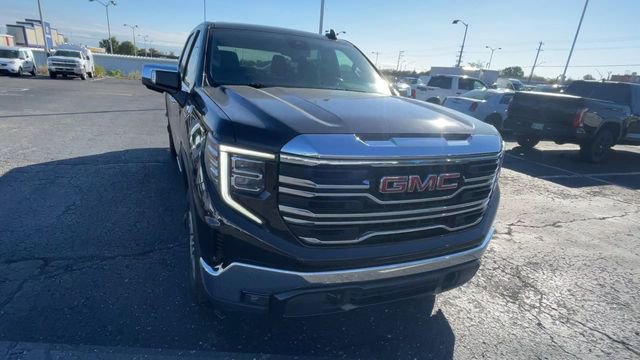 Used 2022 GMC Sierra 1500 SLT w/ Max Trailering Package image 4