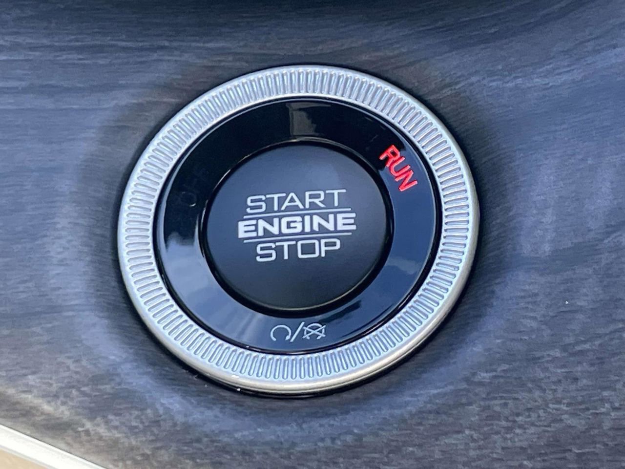 New 2025 Jeep Grand Cherokee L Limited w/ Black Appearance Package image 16