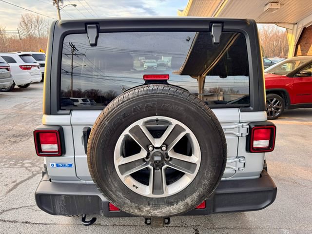 Used 2023 Jeep Wrangler Unlimited Sahara w/ Cold Weather Group image 4