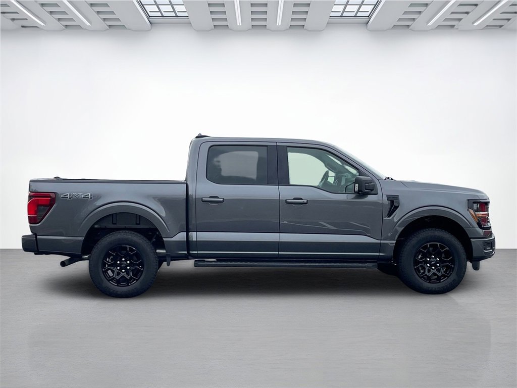 New 2025 Ford F150 XLT w/ Equipment Group 302A MID image 2